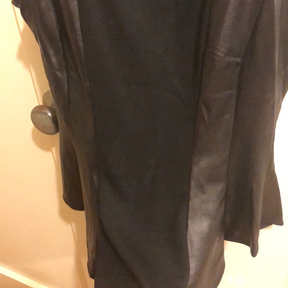 Black peplum top - Picture 2 of 4